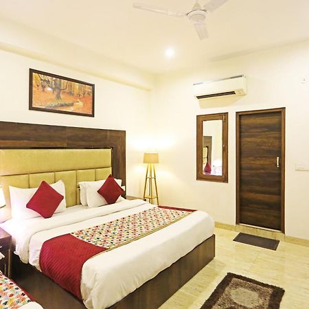 Hotel The Kiara Near Delhi Airport New Delhi Exterior photo