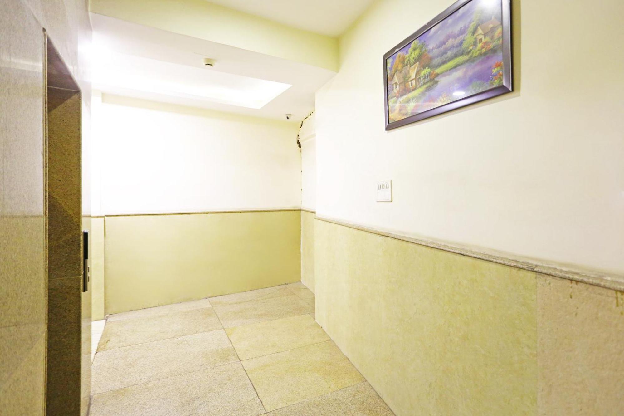 Hotel The Kiara Near Delhi Airport New Delhi Exterior photo