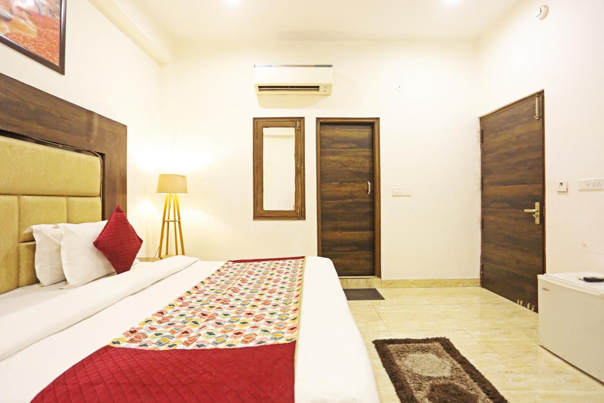 Hotel The Kiara Near Delhi Airport New Delhi Exterior photo