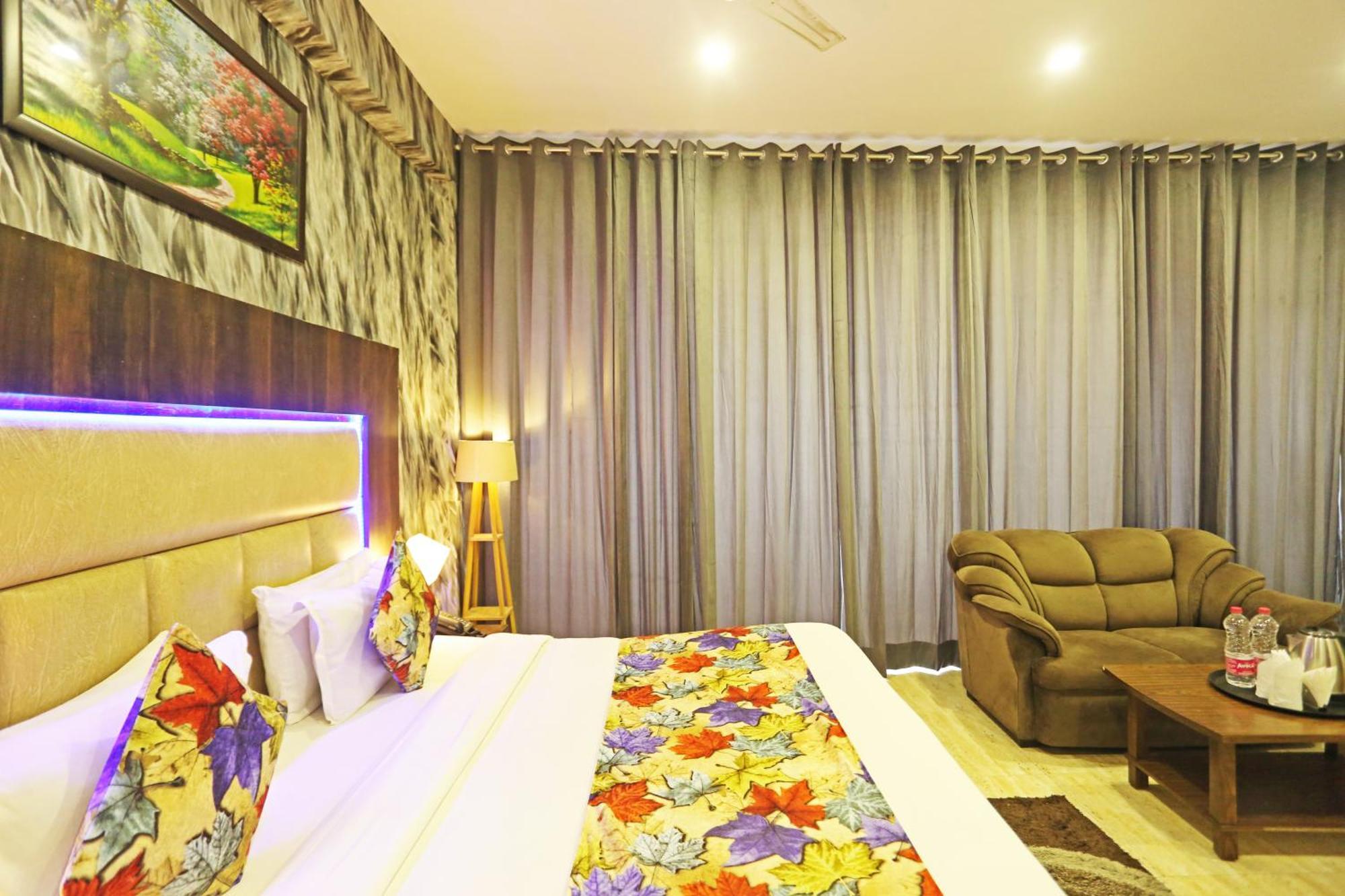 Hotel The Kiara Near Delhi Airport New Delhi Exterior photo